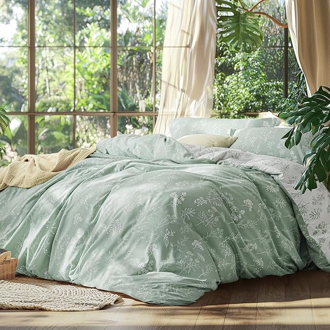 Queen Comforter Set - Sage Green Bed Set, 3 Pieces Cute Floral Bedding, 1 Soft Reversible Botanical Flowers Comforter and 2 Pillow Shams
