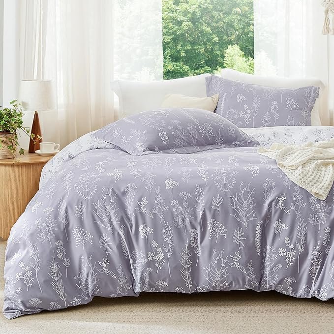 Queen Comforter Set - Lavender Bed Set, 3 Pieces Cute Floral Bedding, 1 Soft Reversible Botanical Flowers Comforter and 2 Pillow Shams