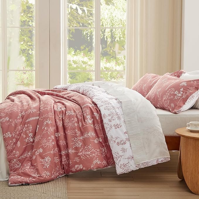 Queen Comforter Set - Grayish Pink Bed Set, 3 Pieces Cute Floral Bedding, 1 Soft Reversible Botanical Flowers Comforter and 2 Pillow Shams - Image 4