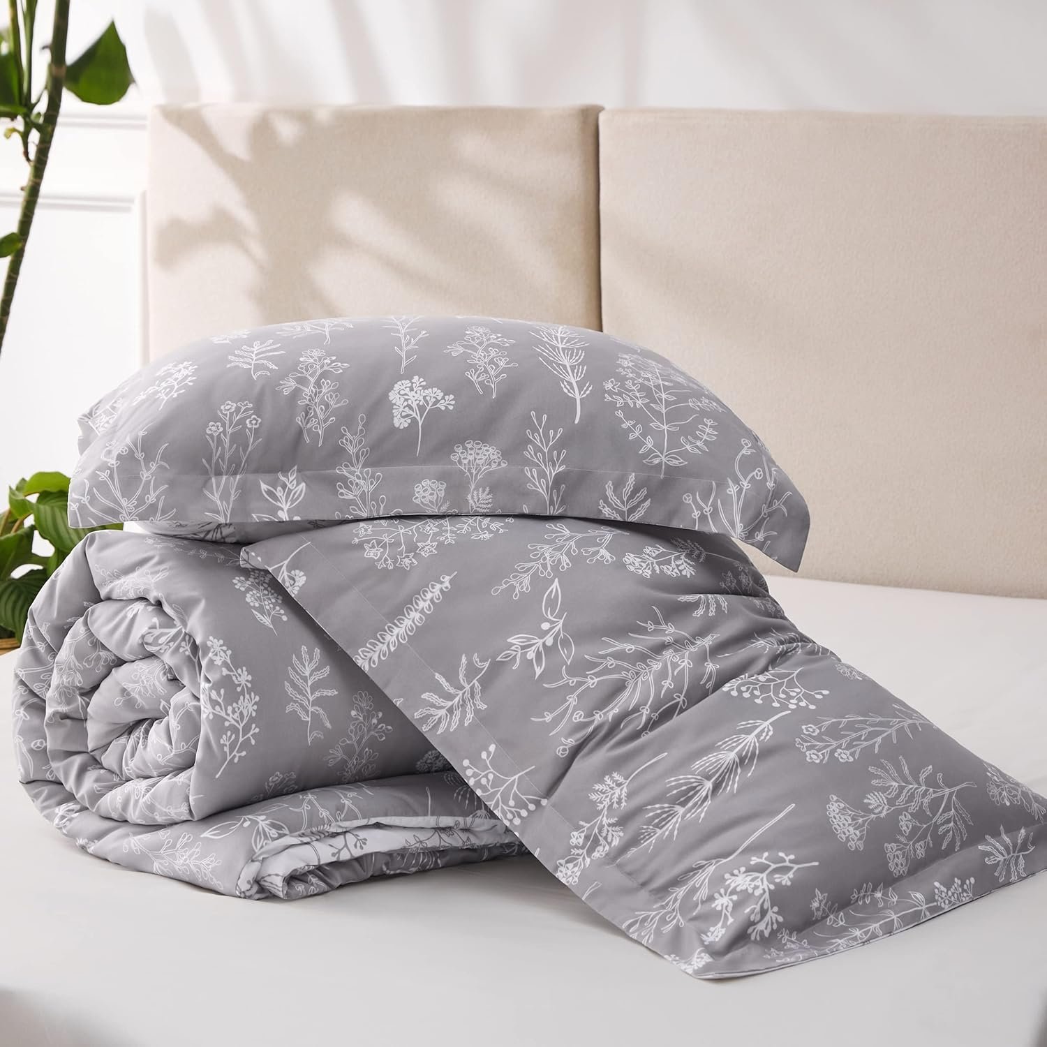 Queen Comforter Set - Grey Bed Set, 3 Pieces Cute Floral Bedding, 1 Soft Reversible Botanical Flowers Comforter and 2 Pillow Shams - Image 6