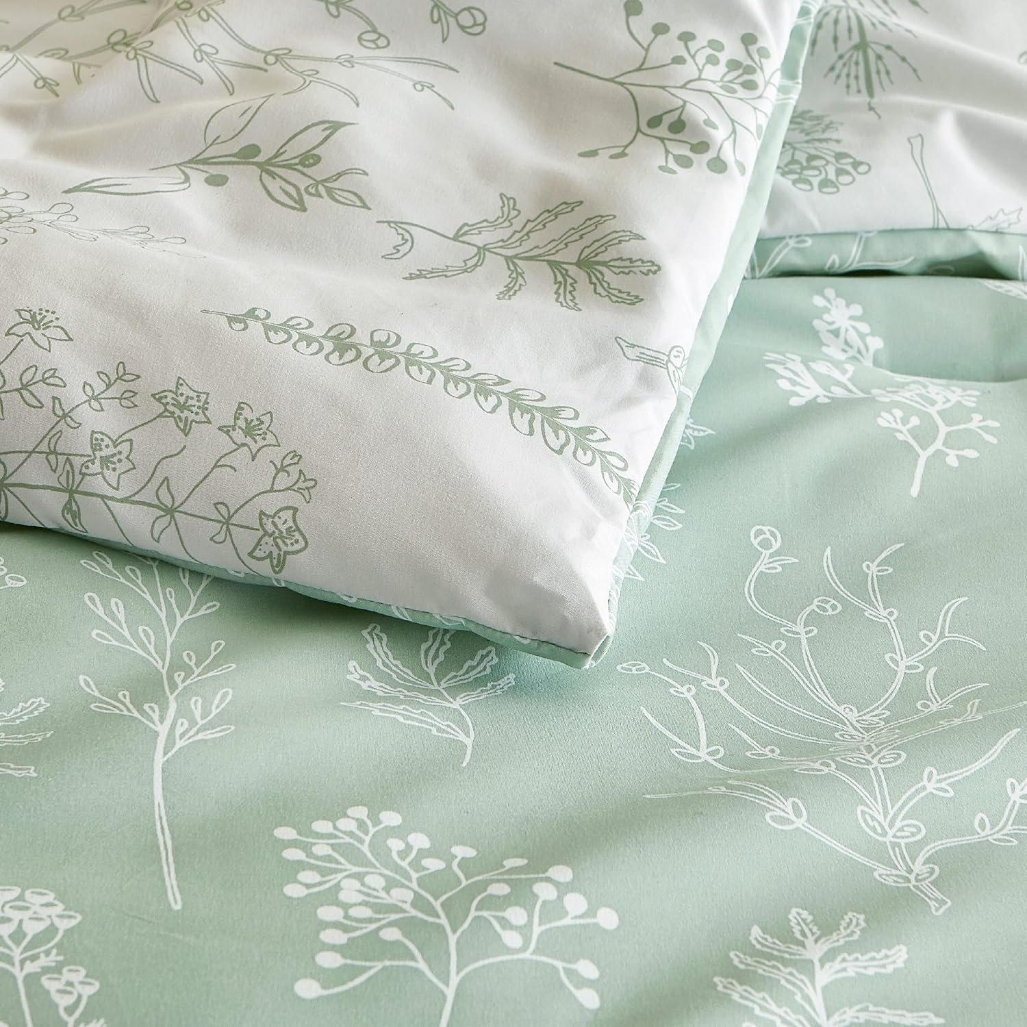 Queen Comforter Set - Sage Green Bed Set, 3 Pieces Cute Floral Bedding, 1 Soft Reversible Botanical Flowers Comforter and 2 Pillow Shams - Image 7