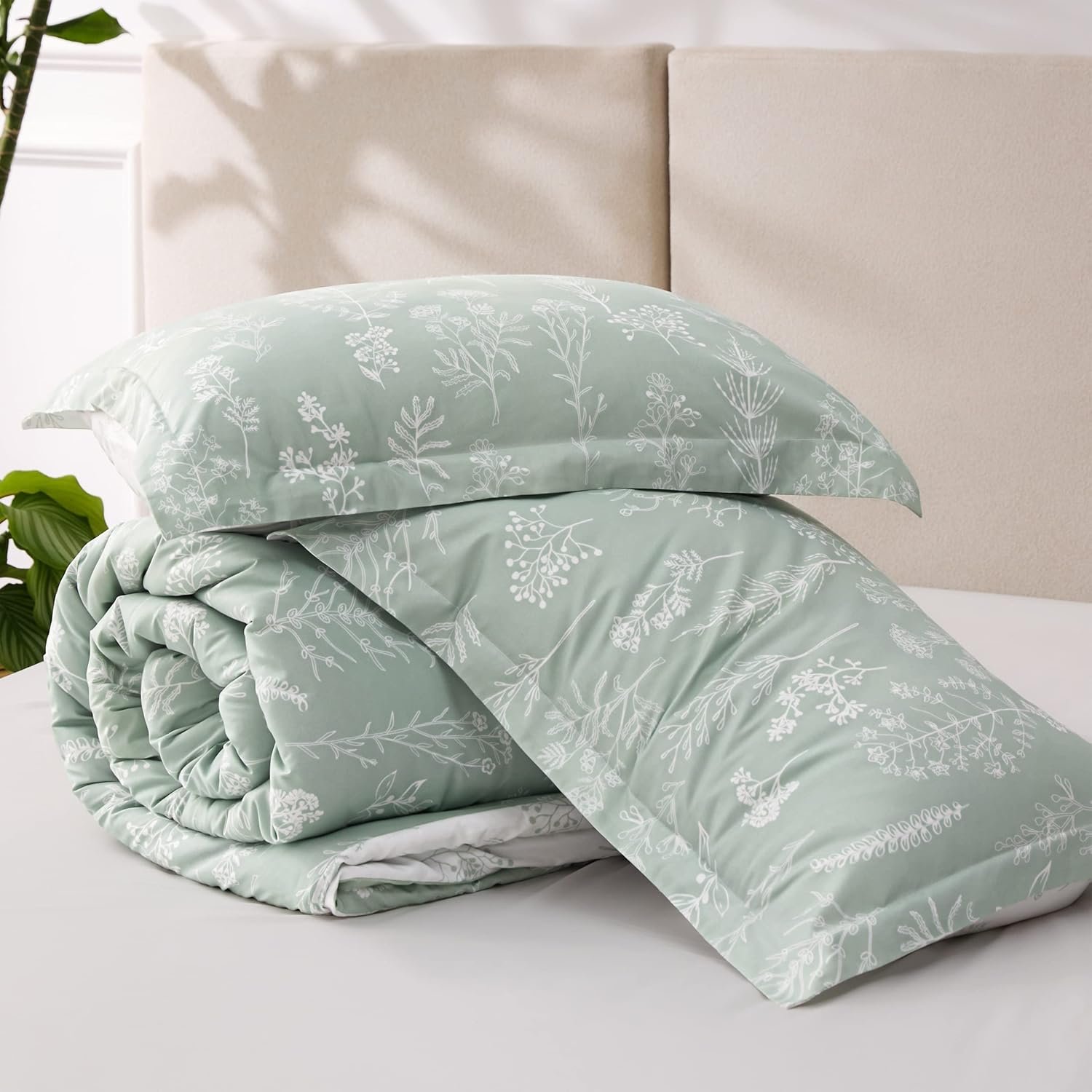 Queen Comforter Set - Sage Green Bed Set, 3 Pieces Cute Floral Bedding, 1 Soft Reversible Botanical Flowers Comforter and 2 Pillow Shams - Image 8